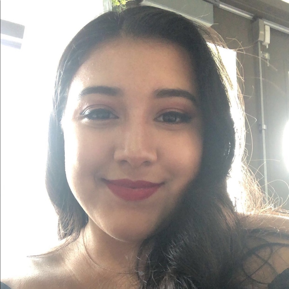 Meet your Posher, Aliha